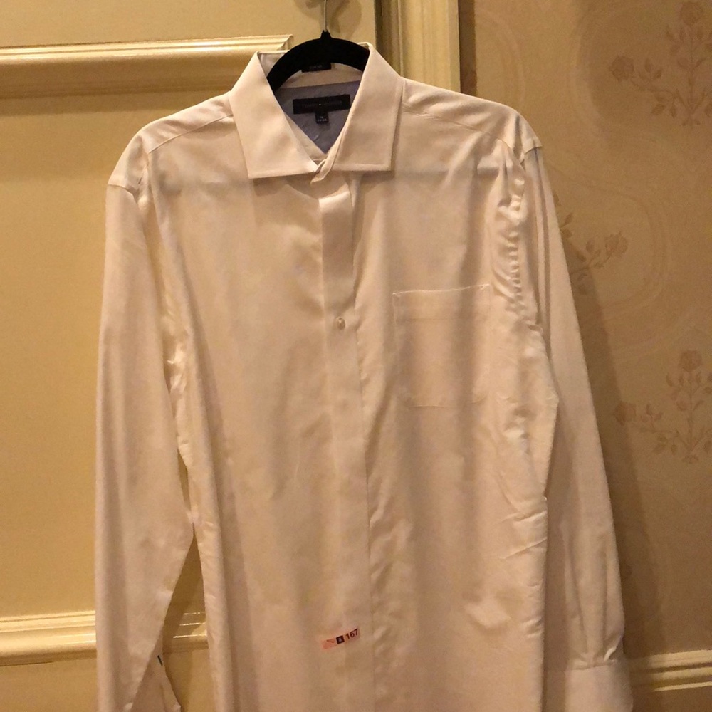 Tommy Hilfiger white dress shirt. Slim fit